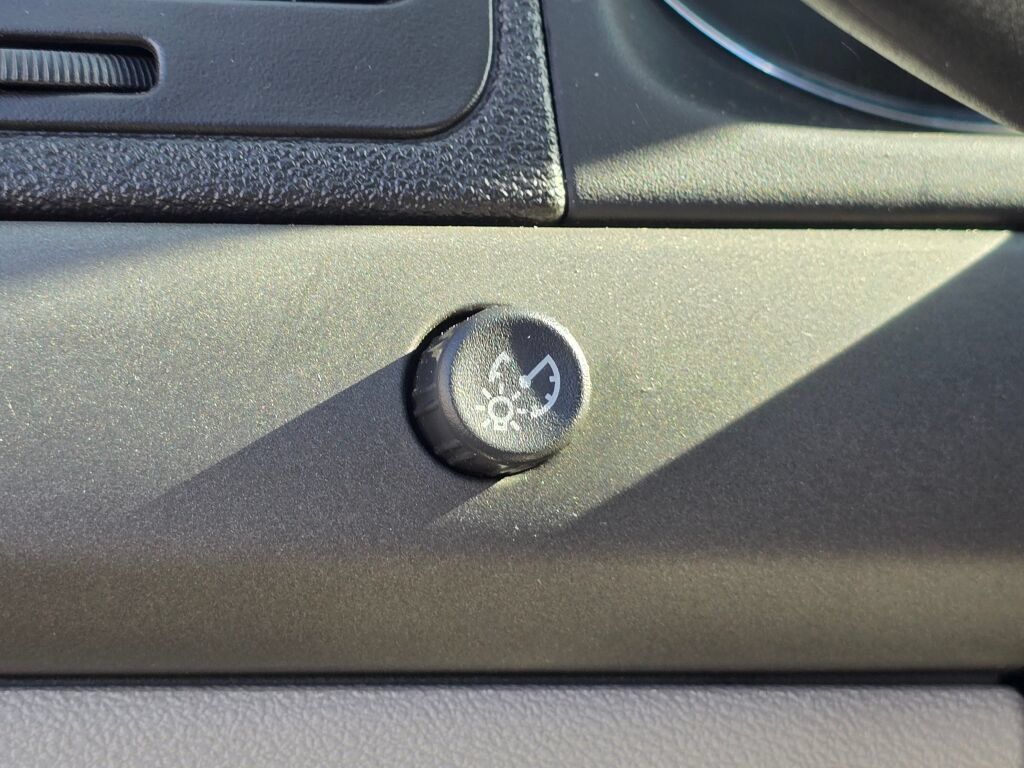 Used 2009 Chevrolet Cobalt LS FWD image 24