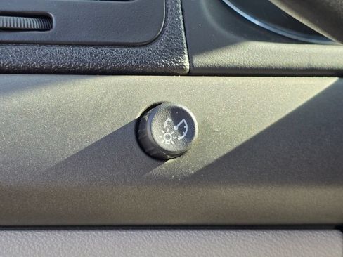 Used 2009 Chevrolet Cobalt LS FWD image 24