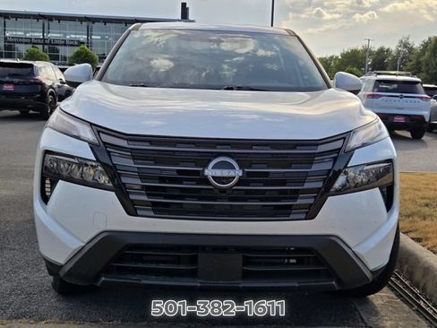 Certified 2026 Nissan Rogue SV w/ Cold Weather Package FWD image 8
