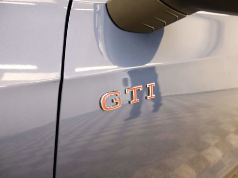 New 2026 Volkswagen GTI SE FWD image 18