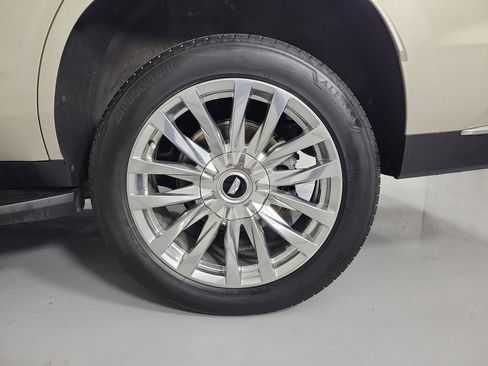 Used 2021 Cadillac Escalade Premium Luxury w/ Performance Package RWD image 10