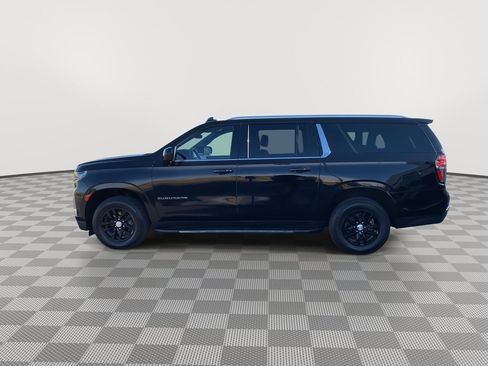Used 2022 Chevrolet Suburban LS image 4
