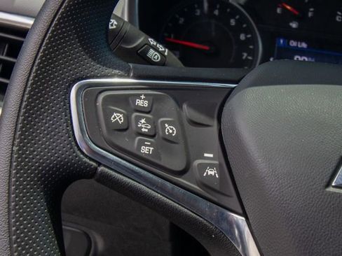 Used 2024 Chevrolet Equinox LS w/ LS Convenience Package FWD image 25
