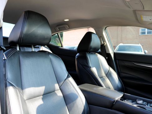 Used 2021 Nissan Maxima 3.5 SV w/ Floor Mat Group image 50