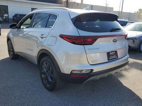 Certified 2020 Kia Sportage S image 2