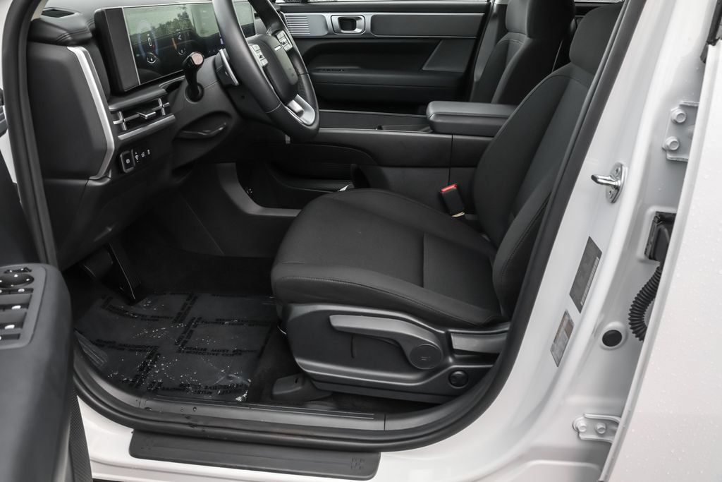 Certified 2026 Hyundai Santa Fe SE AWD/4WD image 16