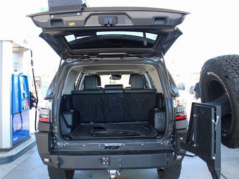 Used 2023 Toyota 4Runner TRD Off-Road Premium w/ Off Road Premium Plus Package image 26