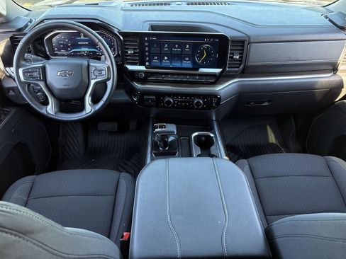 Used 2025 Chevrolet Silverado 1500 LT Trail Boss image 12