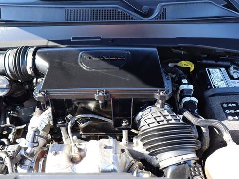 Used 2024 Jeep Compass Latitude image 33