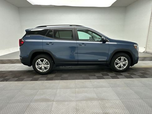 Certified 2024 GMC Terrain SLE w/ Driver Convenience Package AWD/4WD image 8