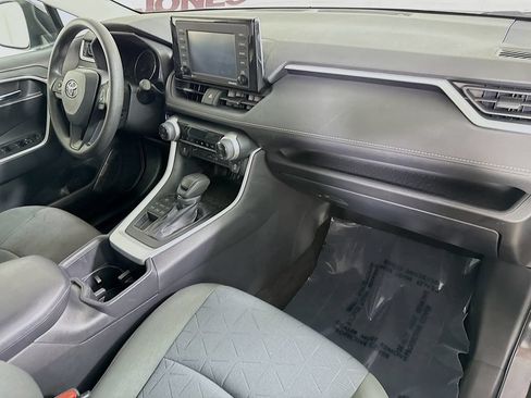 Certified 2022 Toyota RAV4 XLE AWD/4WD image 30