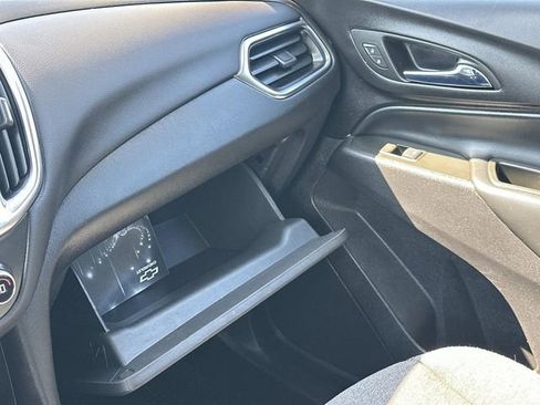 Used 2024 Chevrolet Equinox LT w/ LPO, Floor Liner Package FWD image 31