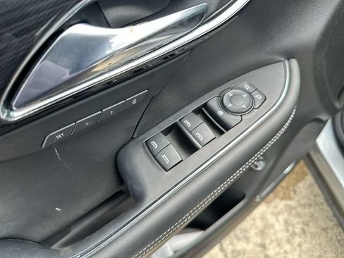 Used 2023 Buick Envision Essence w/ Technology Package I AWD/4WD image 27