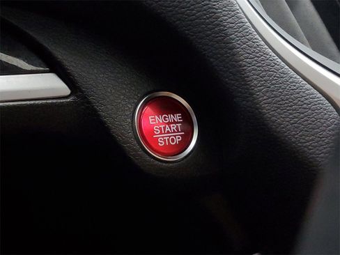 Used 2019 Acura TLX image 19