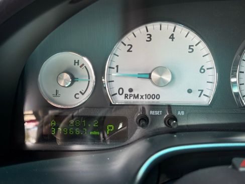 Used 2003 Ford Thunderbird RWD image 77