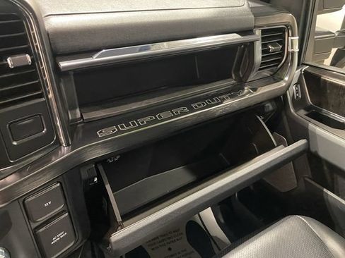 Used 2023 Ford F250 Lariat w/ Lariat Ultimate Package AWD/4WD image 36