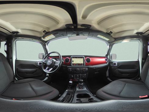 Used 2022 Jeep Gladiator Rubicon w/ Cold Weather Group AWD/4WD image 9