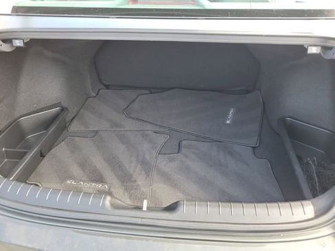 Certified 2024 Hyundai Elantra SEL FWD image 27