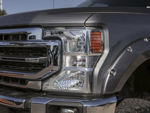 Used 2021 Ford F250 Lariat w/ Lariat Value Package image 3