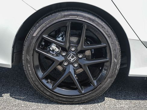 Certified 2024 Honda Civic Sport image 13