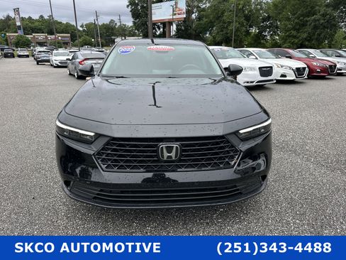 Used 2023 Honda Accord EX image 8