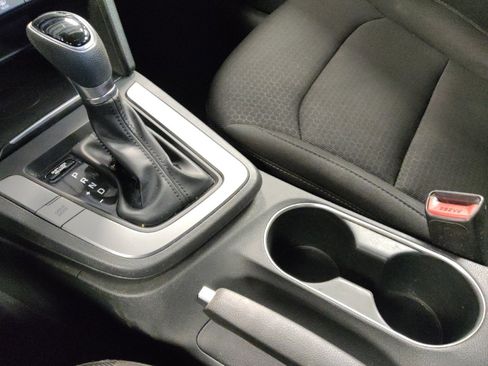 Used 2018 Hyundai Elantra SEL image 26