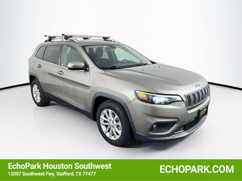 Used 2019 Jeep Cherokee Latitude w/ Popular Appearance Group FWD image 1