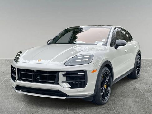 Used 2024 Porsche Cayenne Turbo GT image 1