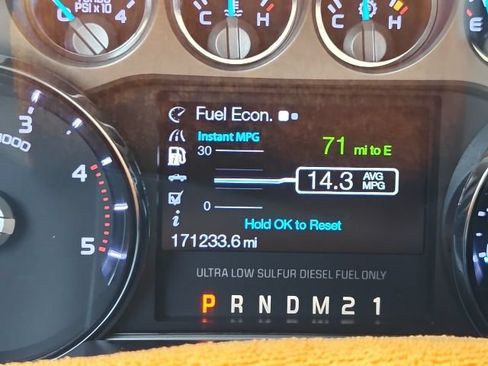 Used 2016 Ford F250 King Ranch w/ FX4 Off-Road Package AWD/4WD image 12