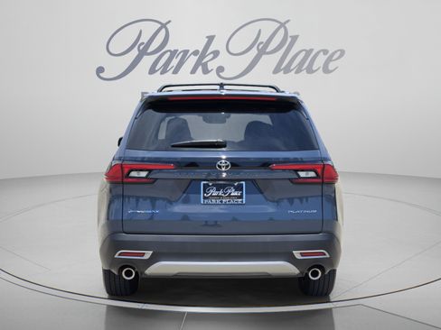 Used 2026 Toyota Grand Highlander AWD Hybrid image 4
