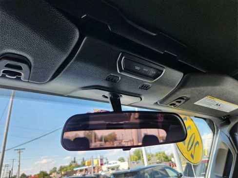 Used 2022 Jeep Gladiator Sport image 18