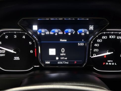 Used 2021 GMC Sierra 1500 AT4 w/ AT4 Premium Package AWD/4WD image 24