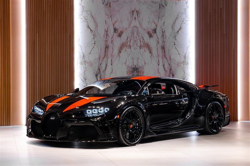 Used 2022 Bugatti Chiron Super Sport AWD/4WD image 1