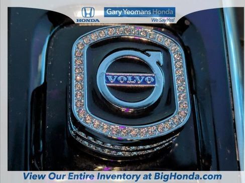 Used 2022 Volvo S60 B5 R-Design w/ Advanced Package image 32