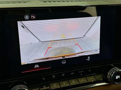 Used 2025 GMC Canyon AT4 image 14