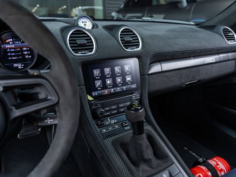 Certified 2023 Porsche 718 Cayman GT4 RS RWD image 40