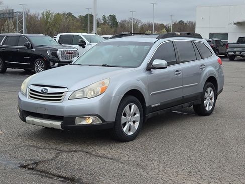 Used 2012 Subaru Outback 2.5i Limited w/ Moonroof Pkg image 2