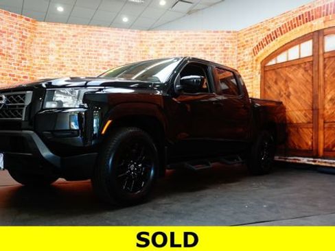 Certified 2022 Nissan Frontier SV AWD/4WD image 3
