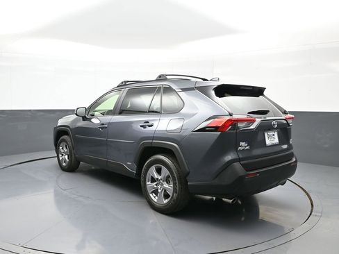 Certified 2023 Toyota RAV4 XLE w/ Convenience Package AWD/4WD image 8