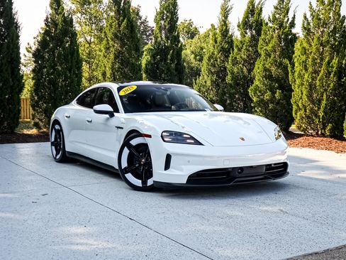 Used 2025 Porsche Taycan RWD image 2