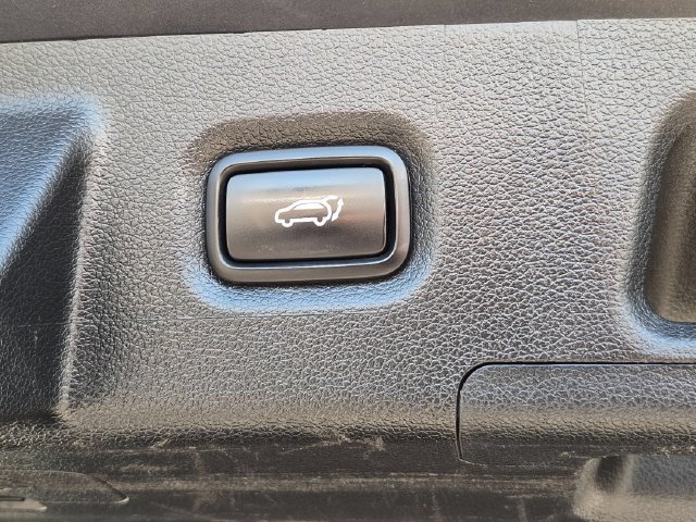 Used 2023 Hyundai Santa Fe SEL w/ Premium Package FWD image 25