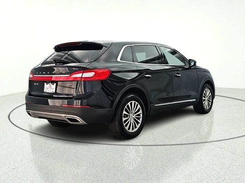 Used 2016 Lincoln MKX Select w/ Select Plus Package AWD/4WD image 6