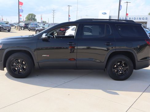 Used 2022 GMC Acadia AT4 w/ Technology Package AWD/4WD image 8