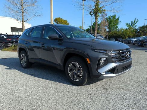 New 2026 Hyundai Tucson Blue SE image 9