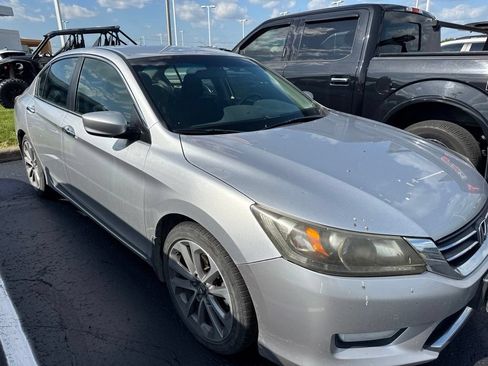 Used 2013 Honda Accord Sport image 4