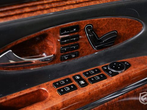 Used 2004 Maybach 57 image 20