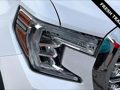 Used 2019 GMC Sierra 1500 SLT AWD/4WD image 32