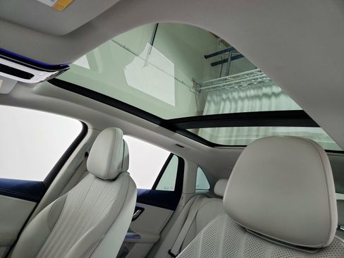 Certified 2023 Mercedes-Benz EQE 500 4MATIC SUV image 12