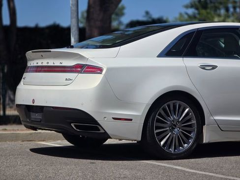 Used 2013 Lincoln MKZ Hybrid FWD image 7