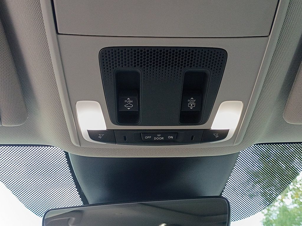 Certified 2023 Honda Pilot Touring image 26